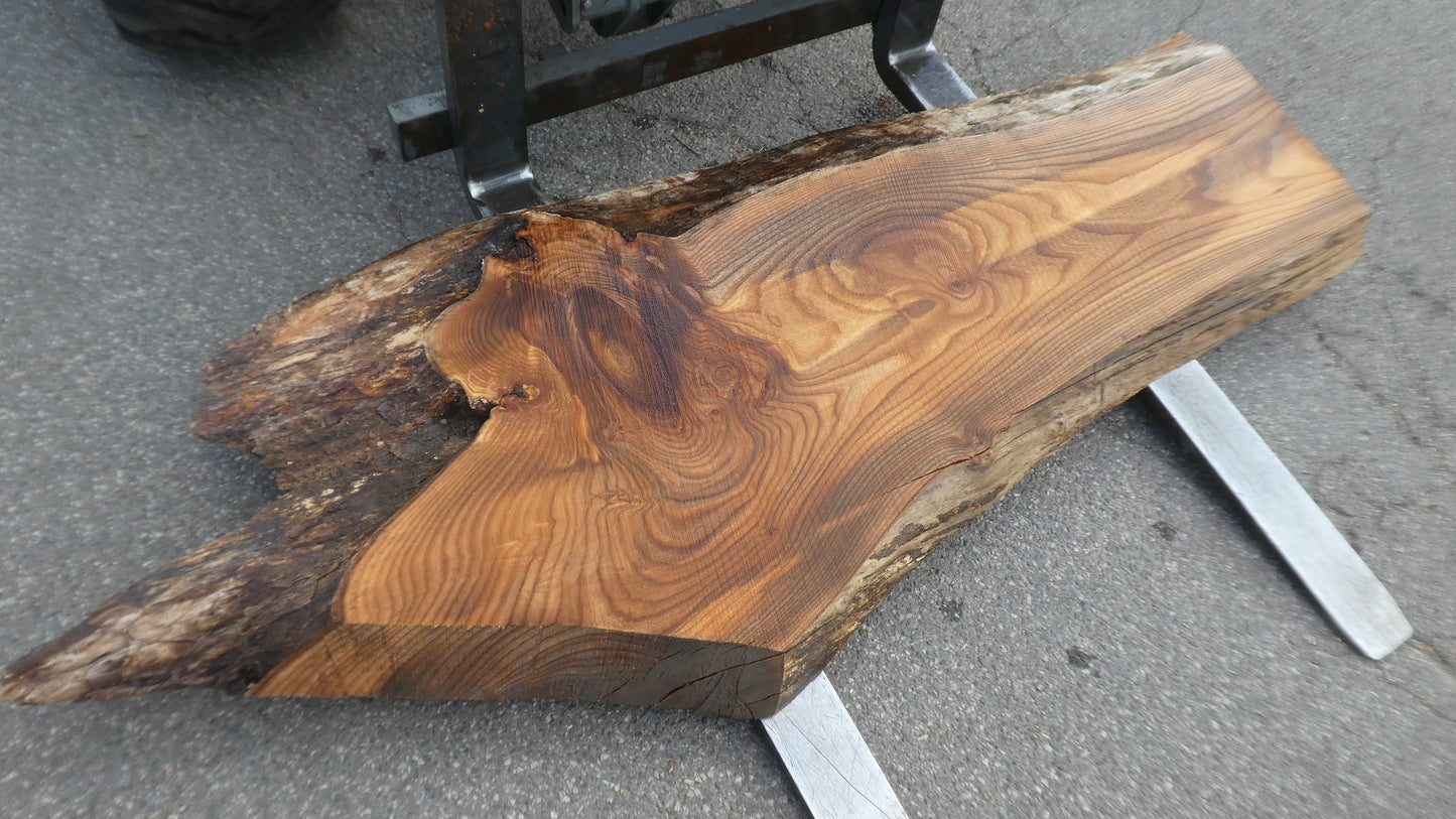 Unbehandelte Tischplatten nach Maß aus Laubholz Ulme | Plattennummer B-00528