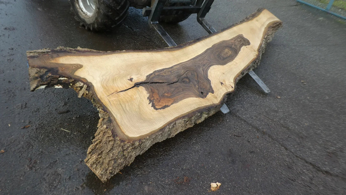 Tischplatten aus Nussholz