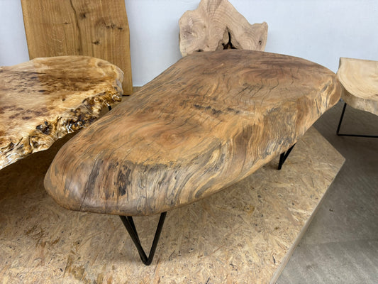 Couchtisch aus Platanen Holz Handgefertigt Tischnummer 2007