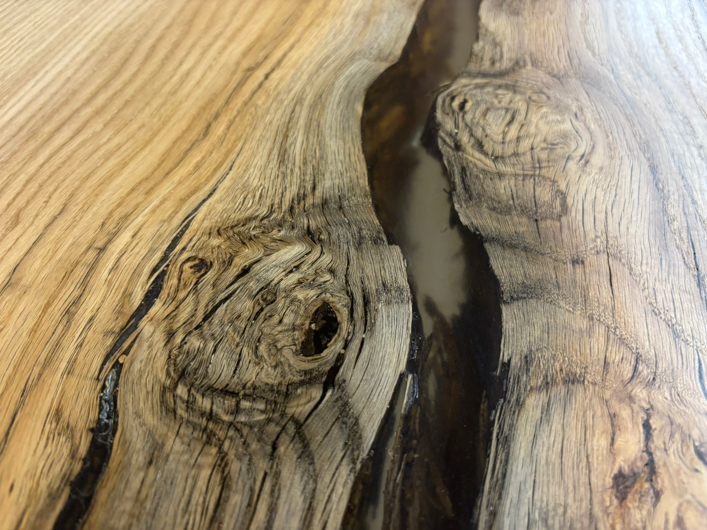 XXL Esstisch Büro / Konferenztisch. Luxus aus Eiche Massiv Handgefertigtes Unikat Tischnummer 2015